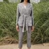 Áo blazer túi ốp có đai buộc Black/White 5