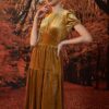 Váy đầm nhung dúm tầng Yellow 1