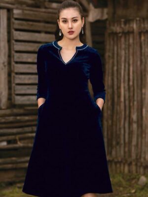 Váy đầm nhung đính trai cổ Navy 9