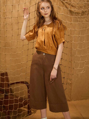 Áo croptop chun gấu Beige 1