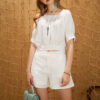 Áo croptop chun gấu White 8