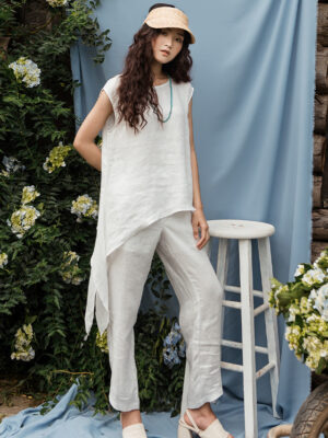 Quần gấu cong White 1