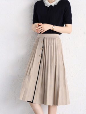 Chân váy len dập cài cúc Beige