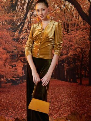 Áo nhung chạy chun thân sau Yellow