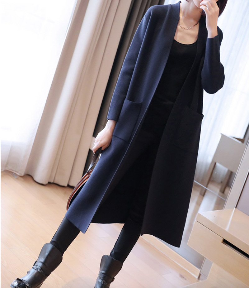 Một sự kết hợp ăn ý đến từ áo khoác cardigan dáng dài và quần legging