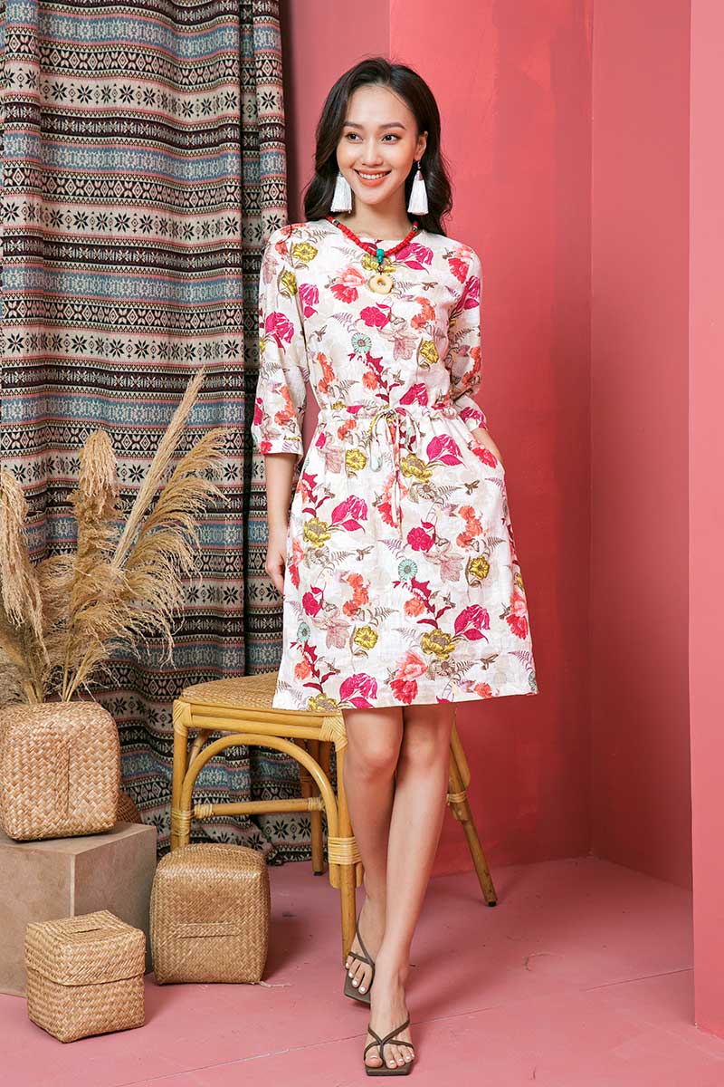 Lựa chọn đầm linen họa tiết Floral mang đến vẻ đẹp trang nhã, nữ tính cho các nàng