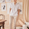 Áo sơ mi nam tay cộc vạt bằng xẻ sườn White 1