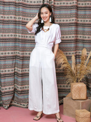 Bộ áo croptop và quần ống rộng White