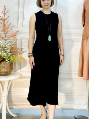 Váy đầm len gile dáng midi Black