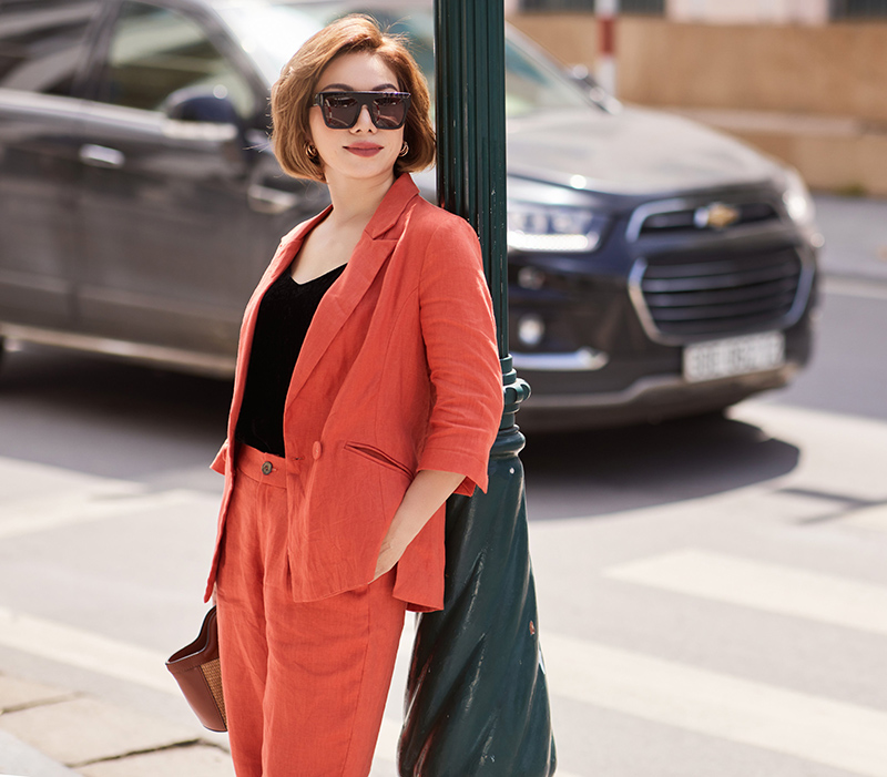 Phối đồ đồng nhất màu từ trên xuống dưới