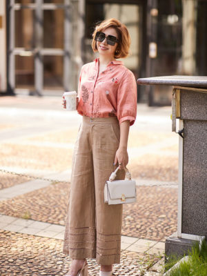 Quần thêu gấu Taupe 3