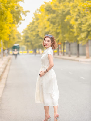 Váy đầm cổ sam dúm eo tay hến White 1