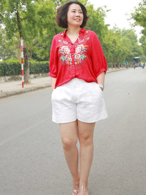 Áo cổ đức thêu hoa Red