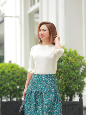 Áo len vặn thừng tay lỡ White 1