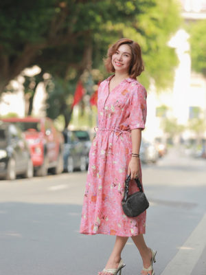 Váy đầm cổ V bổ trụ rút dây eo Pink Floral 1