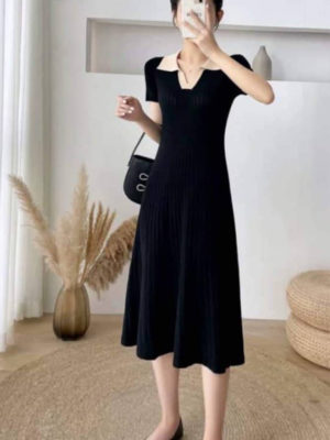 Váy đầm len cổ sơ mi phối màu Black