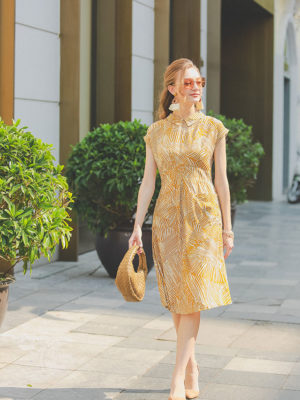 Váy đầm cổ sơ mi can eo túi chéo Yellow Váy đầm cổ sơ mi can eo túi chéo Yellow