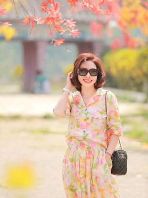 Áo hoa cổ 2 ve túi ốp ngực Floral 4