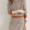 Bộ áo, chân váy len họa tiết Brown 2