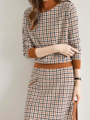 Bộ áo, chân váy len họa tiết Brown 2