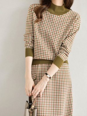 Bộ áo, chân váy len họa tiết Olive 1