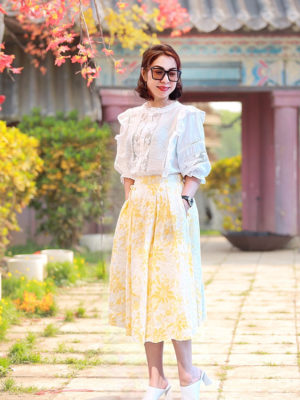 Chân váy hoa ly súp cạp chun sau White Yellow 1