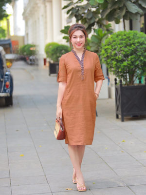 Váy đầm cổ tàu phối nẹp cổ thổ cẩm Rust 3