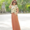 Áo chấm bi cổ V tay liền Beige 2