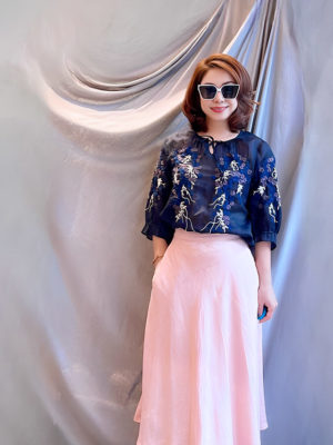Áo thêu ngực và tay áo, buộc nơ cổ Navy 3