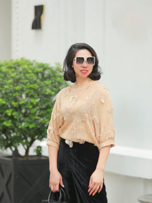 Ao len theu hoa tay phong Beige