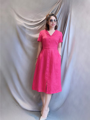 Váy đầm sơ mi cổ đức tròn, chân váy xếp ly Fuschia